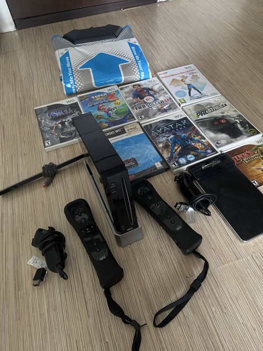 Nintendo Wii в добро състояние.