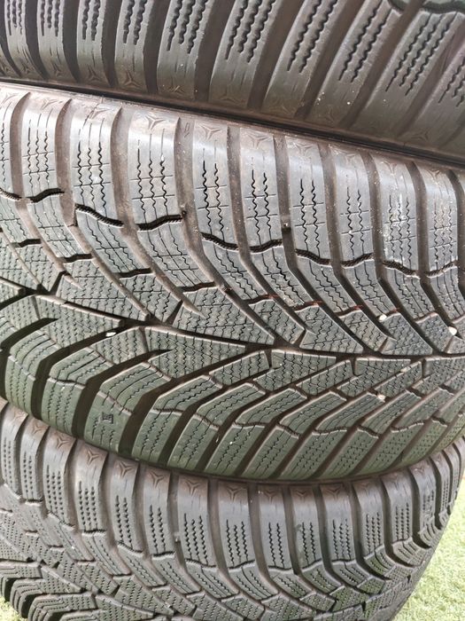 4 бр зимни 225/40/18 Kumho Дот 24г