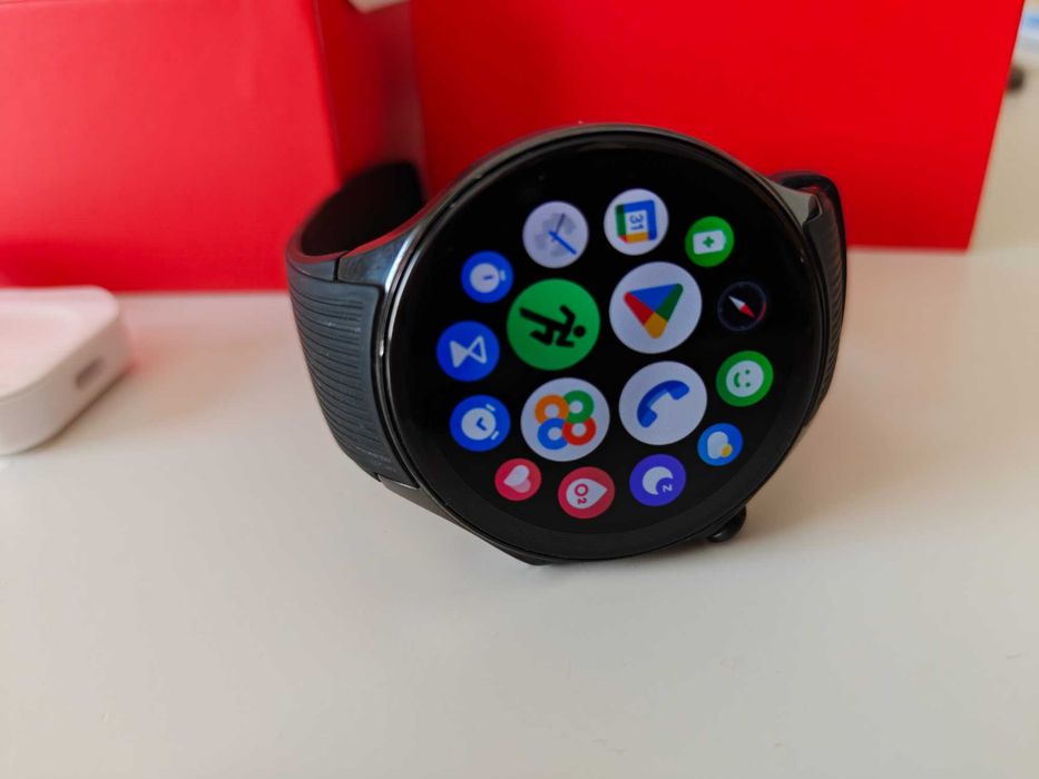 Смарт часовник OnePlus Watch 2 – Като НОВ! Пълен комплект (Неразопаковани аксесоари)