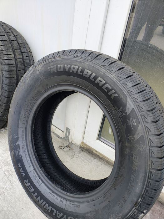 2 Anvelope iarna Noi 215/65 R1555c