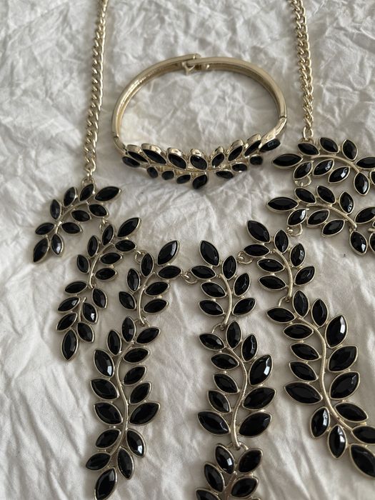 Колие с гривна