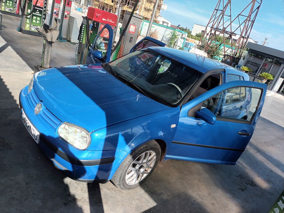 Vând golf 4 1.9 sdi