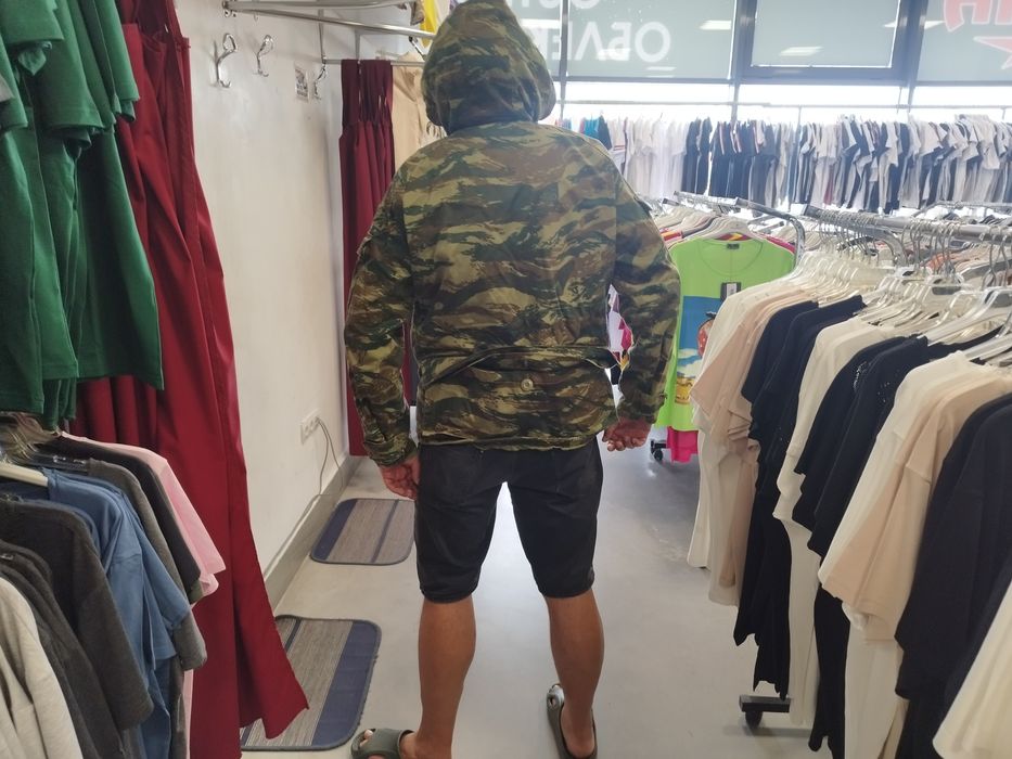 Камукамуфлажно яке,комплект с елек и качулка