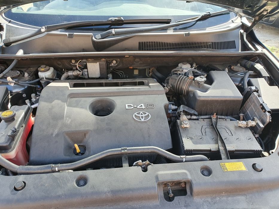 Dezmembrez Toyota Rav 4 2007 2.2 diesel D4D 136 cp