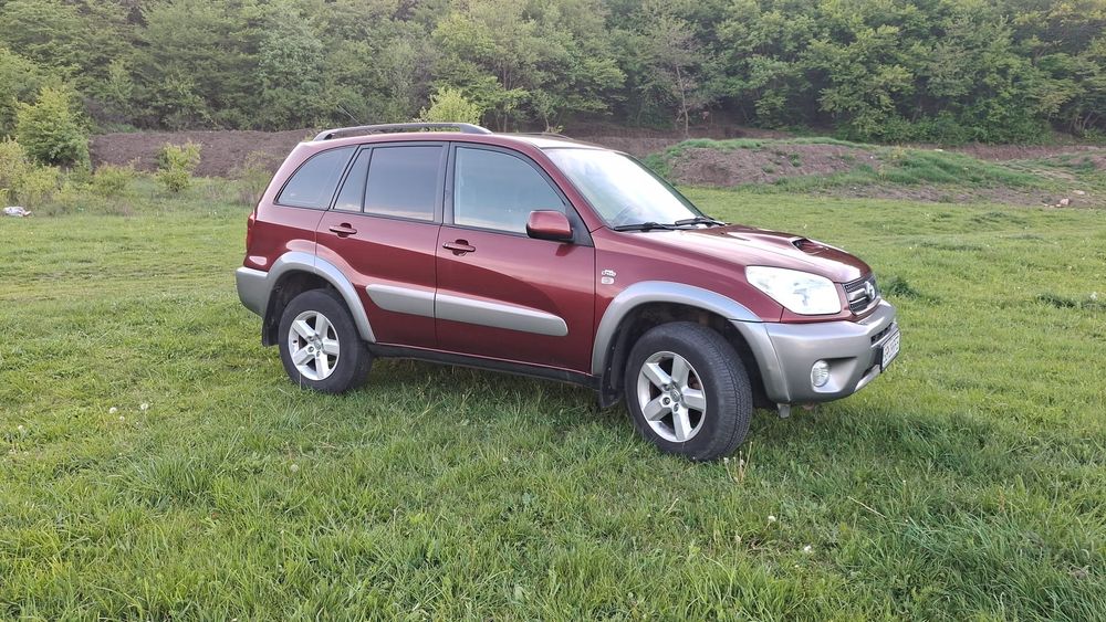 Toyota RAV-4 din anul 2004