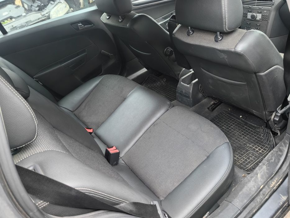 Опел Астра Н 1.9 Цдти На Части! Opel Astra H 1.9 Cdti