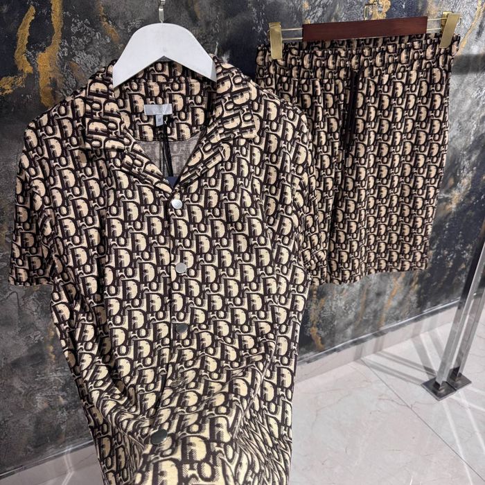 Compleu pentru bărbați