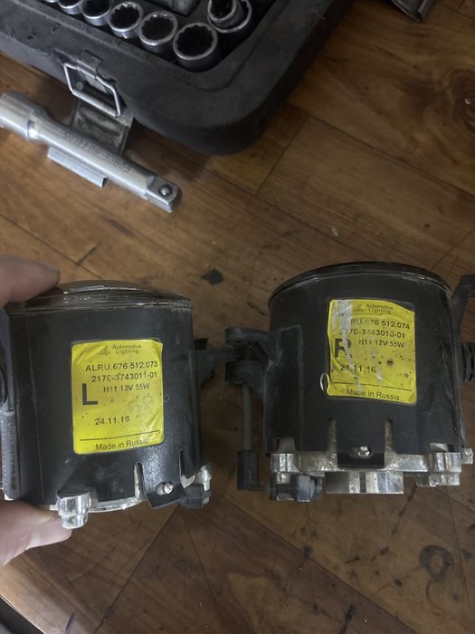 Продам Led туманки. Есть в оригинале от приоры.