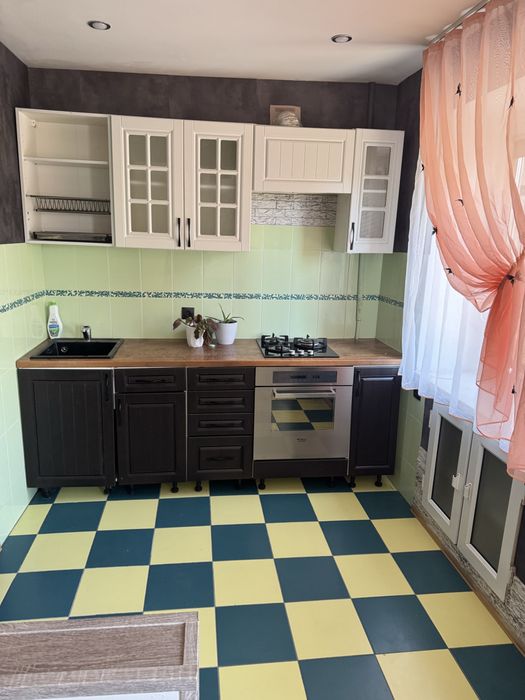 Продам 2-комнатную квартиру Ленина 91