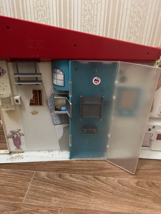 Продам домик для кукол