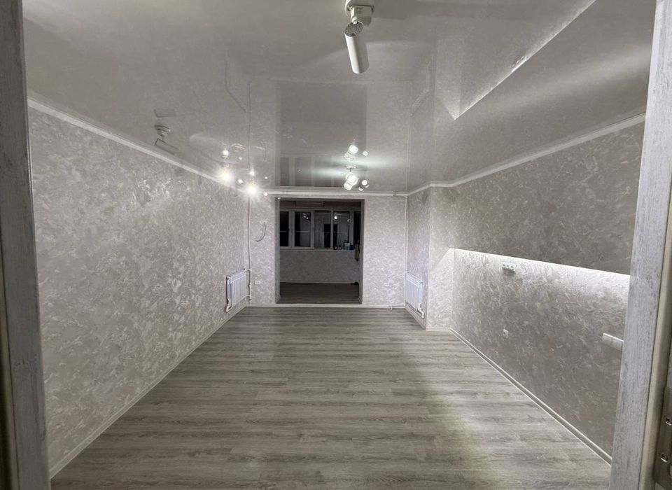 Продается 2х ком квартира, ориентир: Кафе Bon/Бизнес-центр Onyx, 50м²