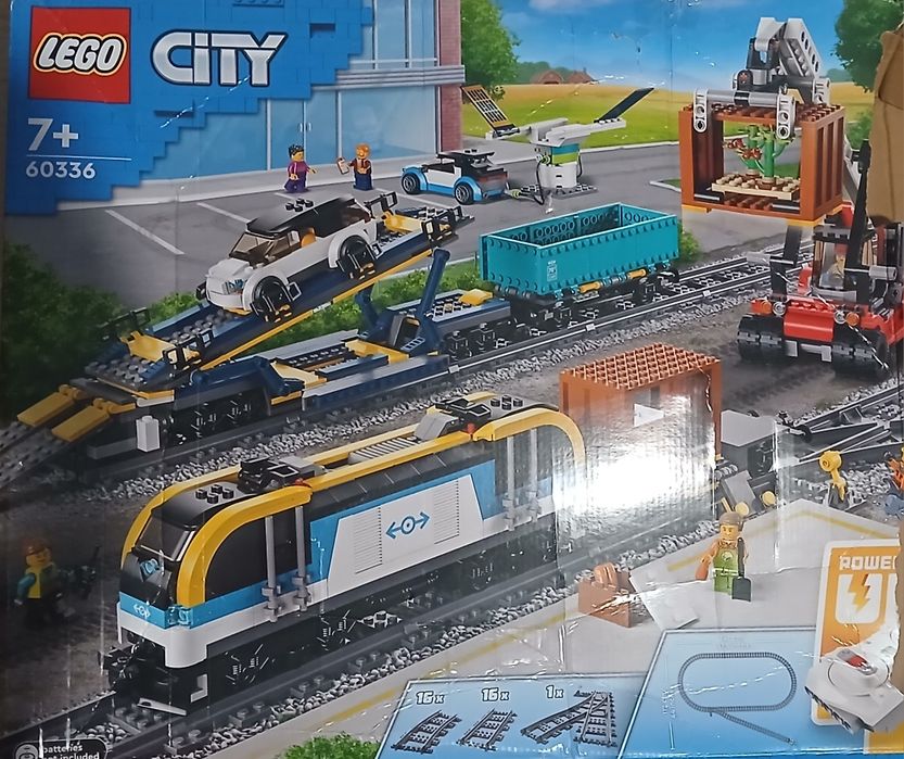 Набор лего поезд