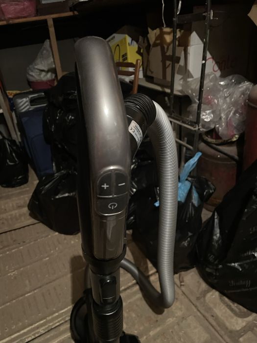 Пылесос samsung в идеальном состоянии