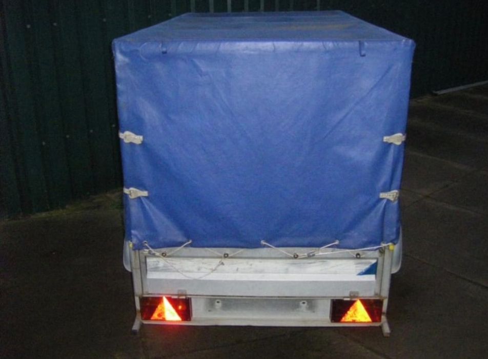 Platforma și remorca