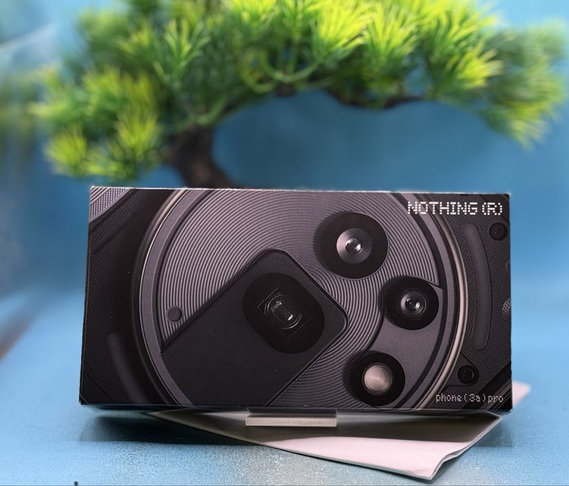 НОВО!!! Nothing Phone (3a) Pro, 256GB, 12GB RAM, 5G, Black