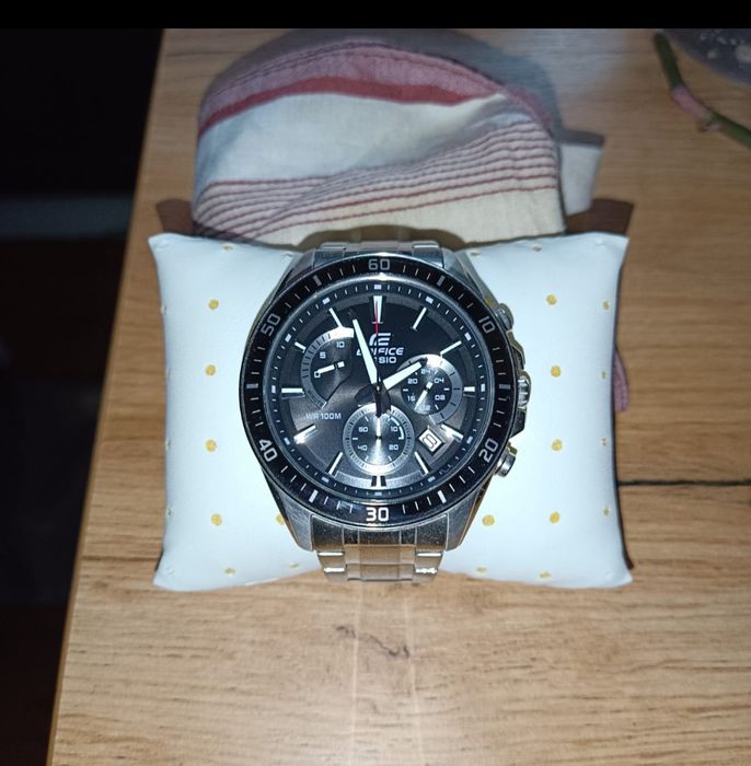 срочно Часы Casio Edifice EFR-552D-1AVUEF сталь