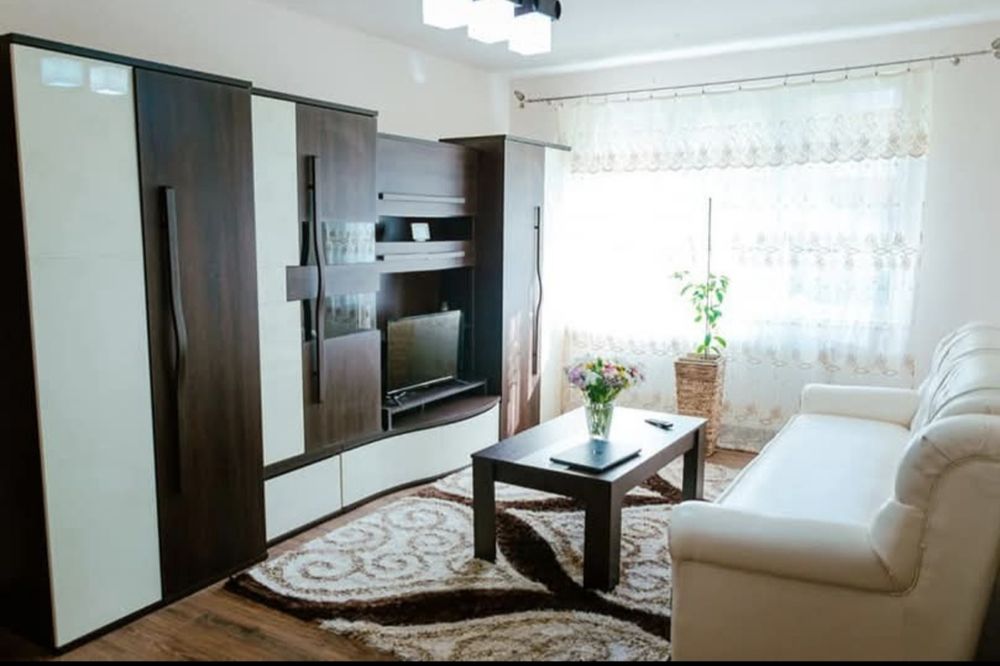Apartament de închiriat în micro 1