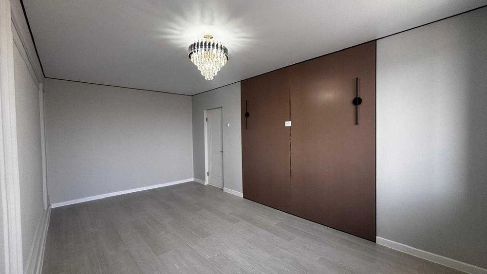 8 мик 13800млн 1 комн с ремонтом