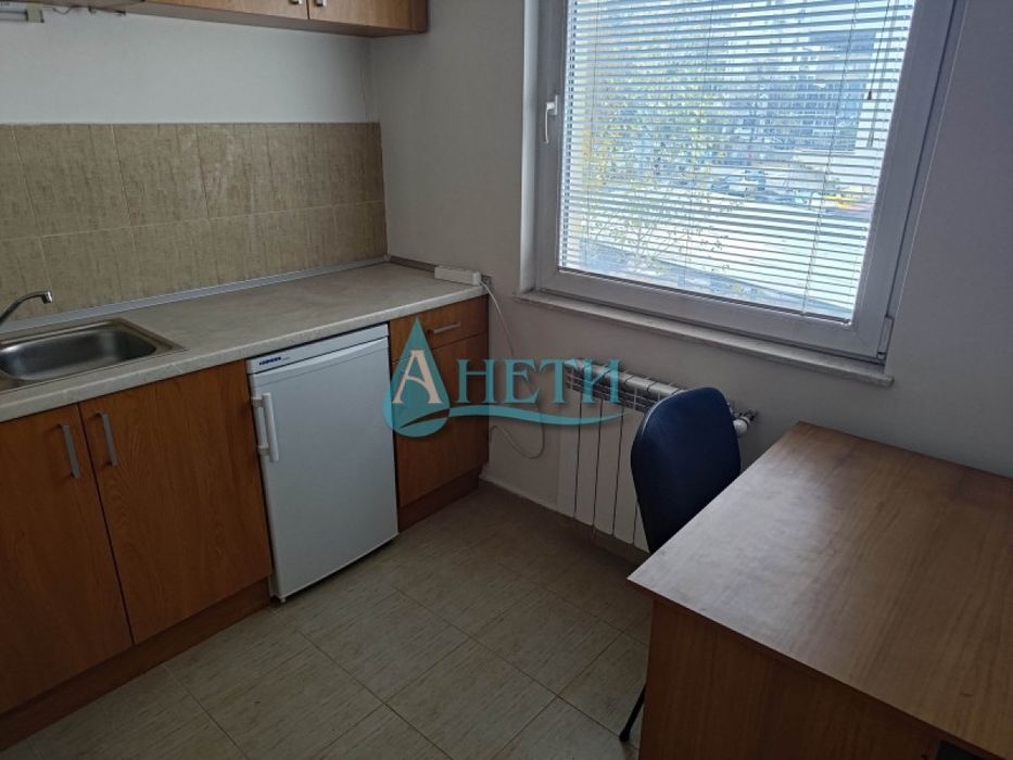 Дава се под наем Офис в София, Гео Милев - 37 кв.м за 260 € - Снимка #3