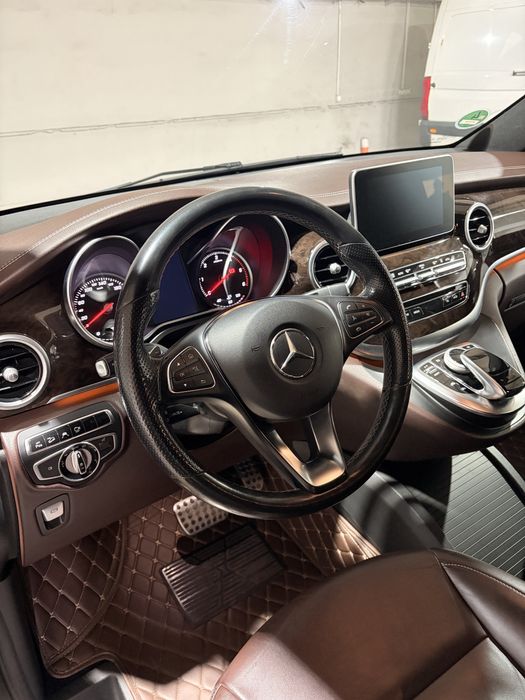 Mercedes V class Full