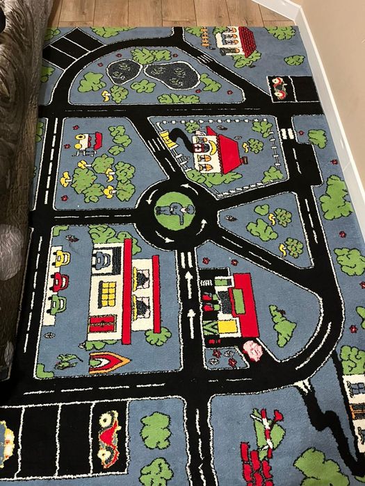 продаю ковёр детский
