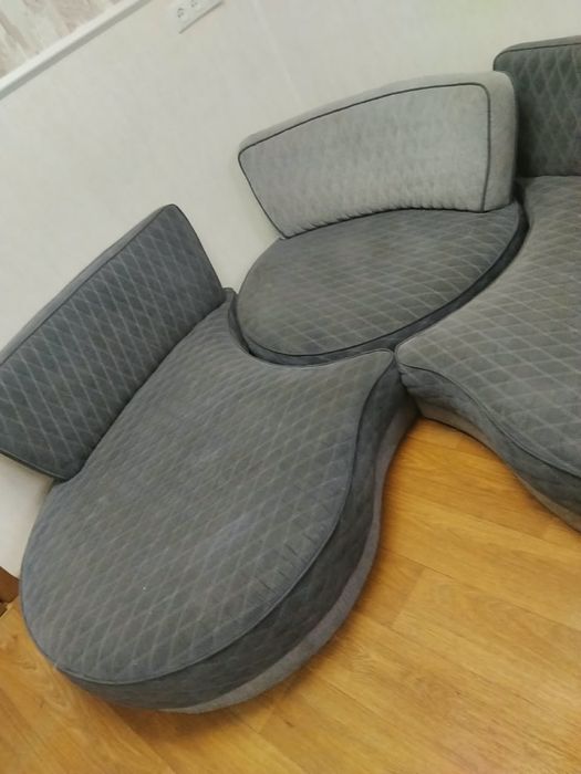 Продам диван не раскладывается