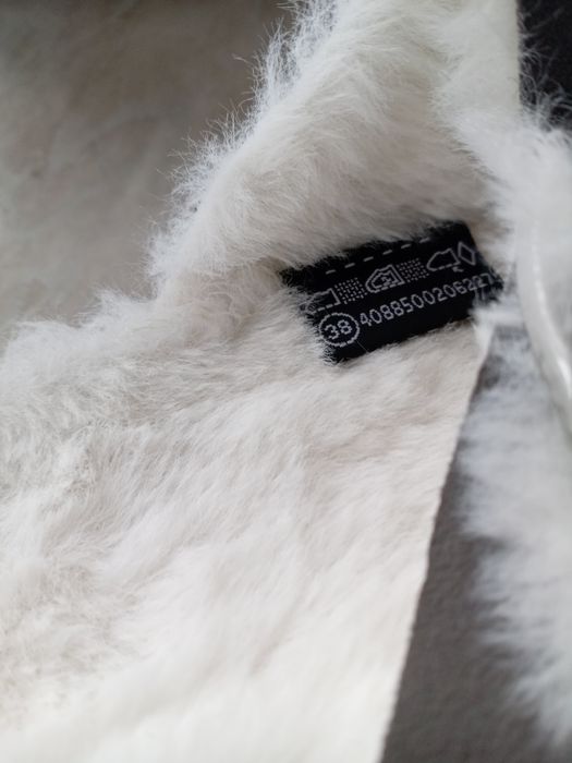 Маркови дамски чехли.