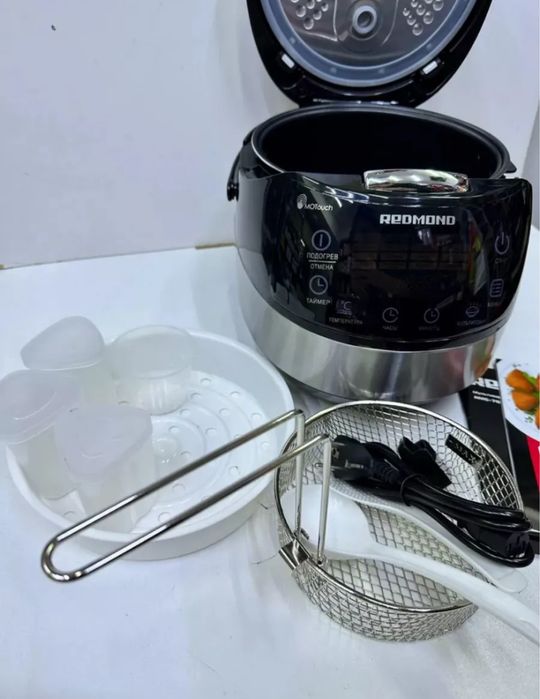 Продам Мультиварку  REDMOND RMC-70