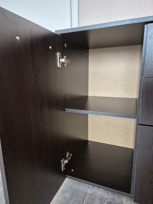 Скрин за съхранение на вещи