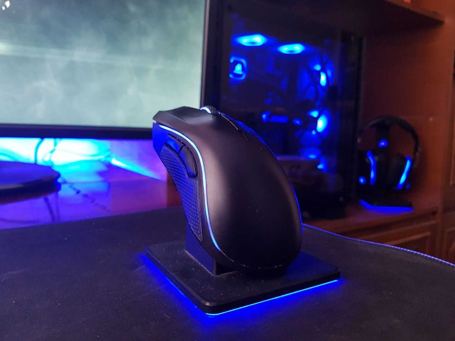 Set 2x Monitoare Asus 4k 28 inch + Mouse & Tastatura Razer