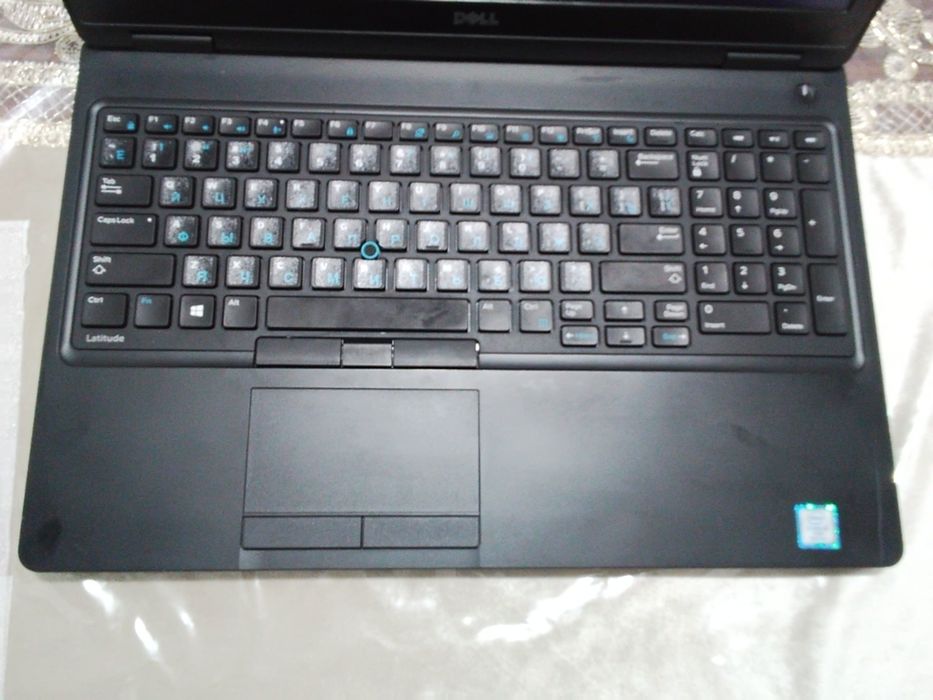 Dell noutbuk sotiladi 15. Amerkadan kelgan 3 Kun buldi