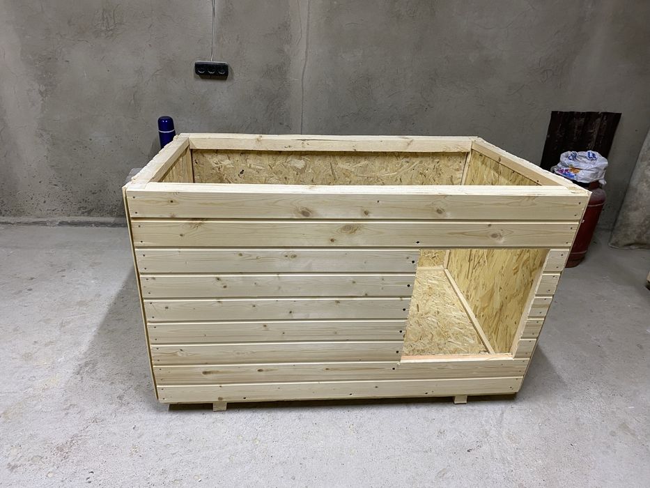 Будка для крупных собак