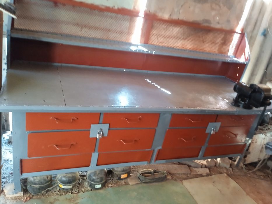 Слесарный стол верстак