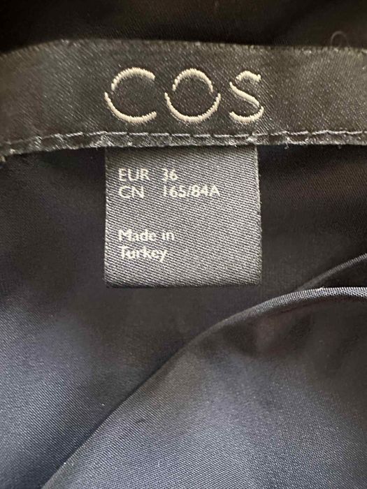 COS черен топ, S размер