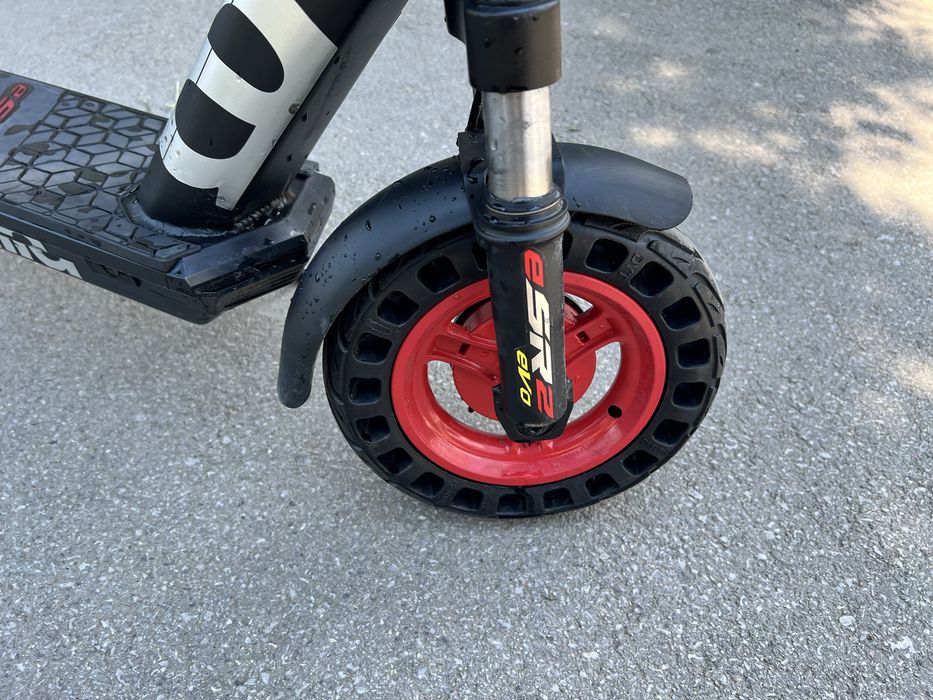 Електрическа тротинетка Aprilia ESR2 Evo