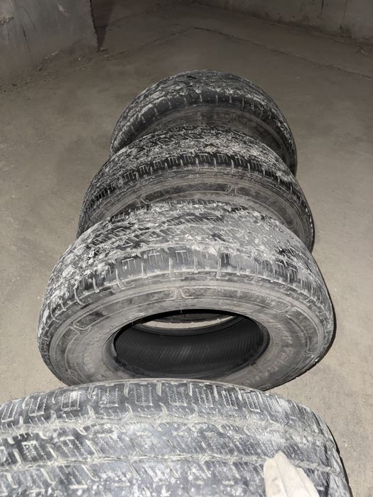 Продам шины 237/75/R15