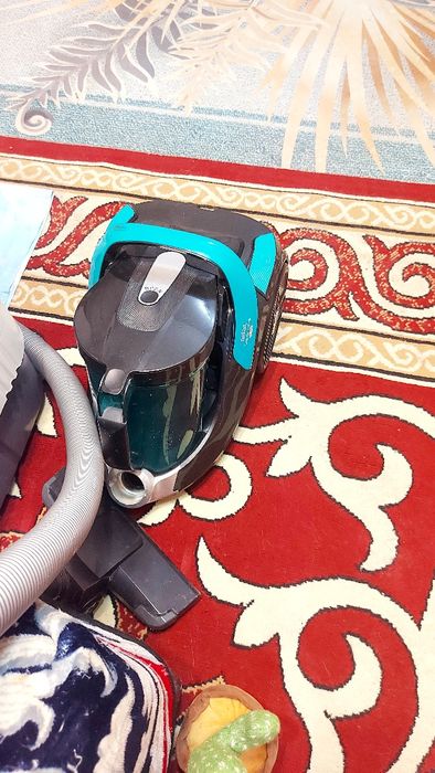 Продам пылесос Tefal.