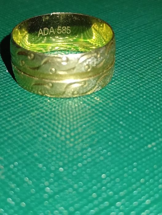 Золотое кольцо 585