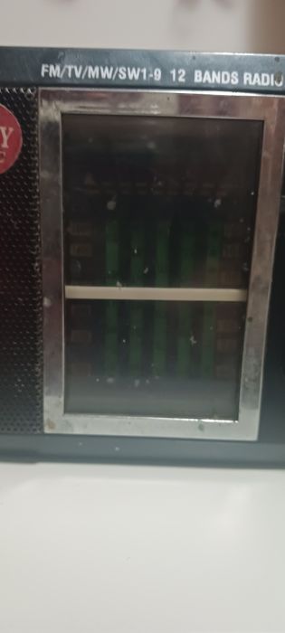 Vând radio de colecție Sony