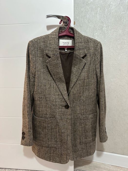 Продам женский пиджак