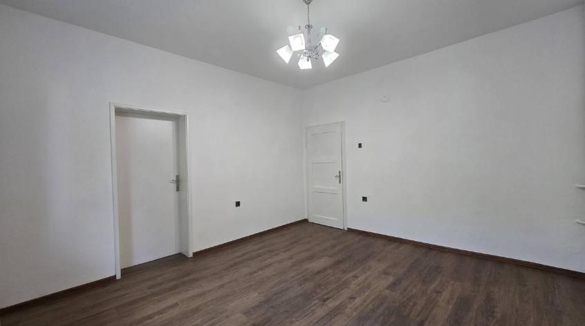 Дава се под наем Многостаен апартамент в Пловдив, Въстанически - 120 кв.м за 500 € - Снимка #3