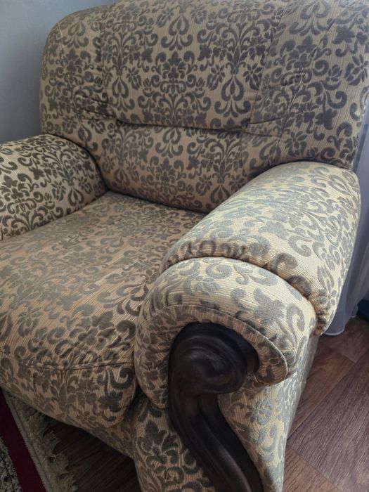 Диван и кресло в отличном состоянии