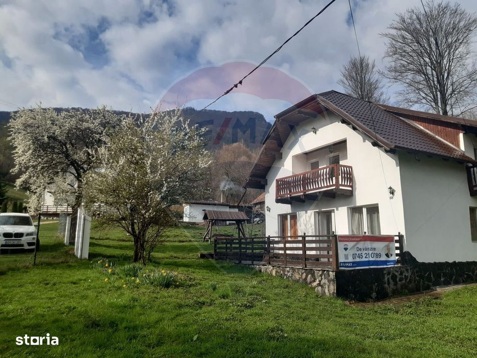 Casă / Vilă cu 7 camere în zona Bran-Tohanita, Brasov