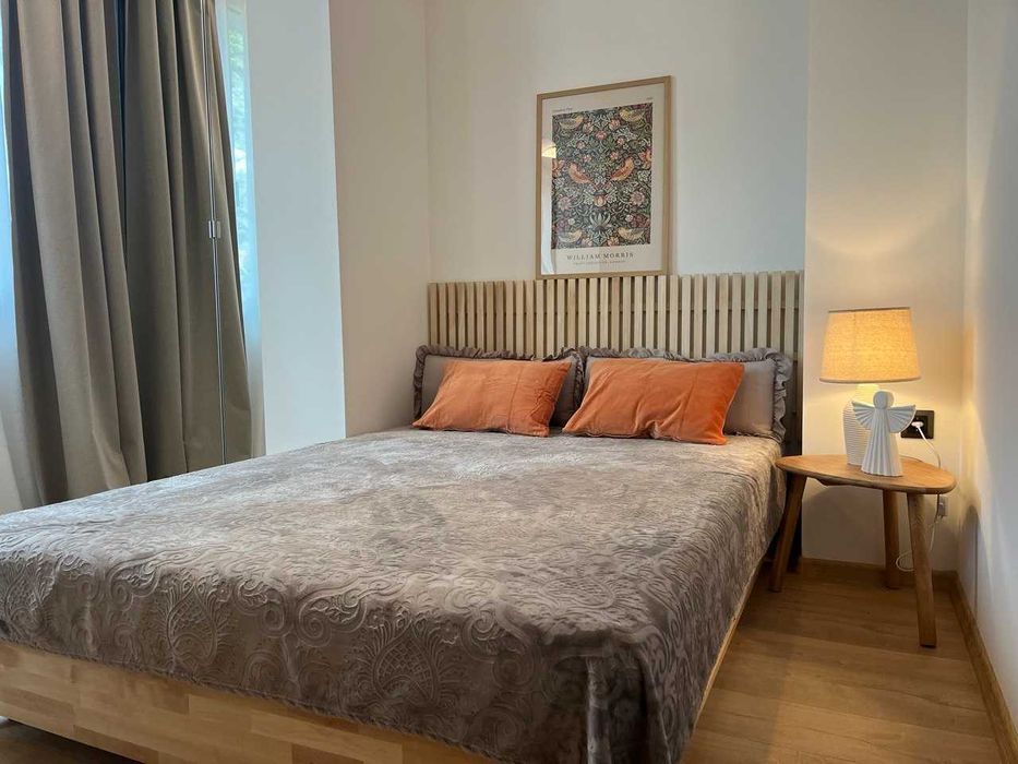 луксозен апартамент в Младост 1