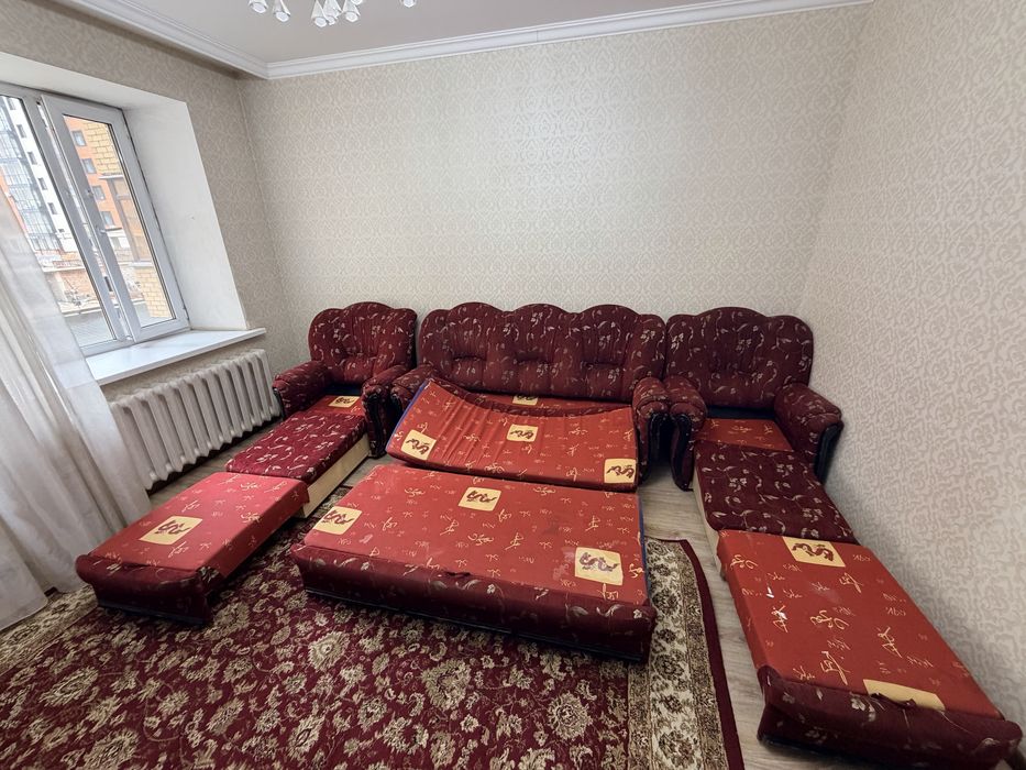 Продам диван с креслами б/у