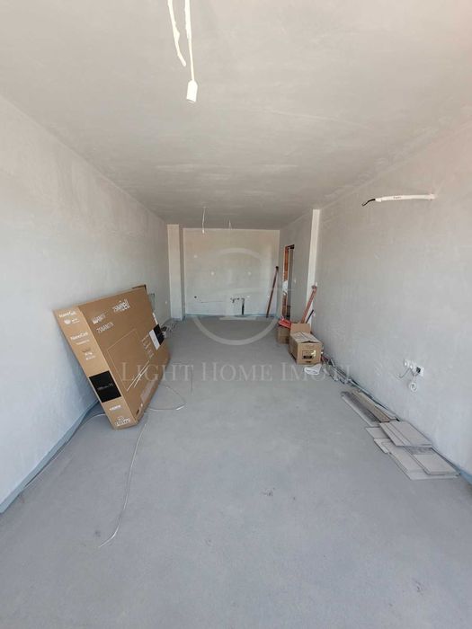 Продава се Двустаен апартамент в Пловдив, Гагарин - 70 кв.м за 1603 €/кв.м - Снимка #1