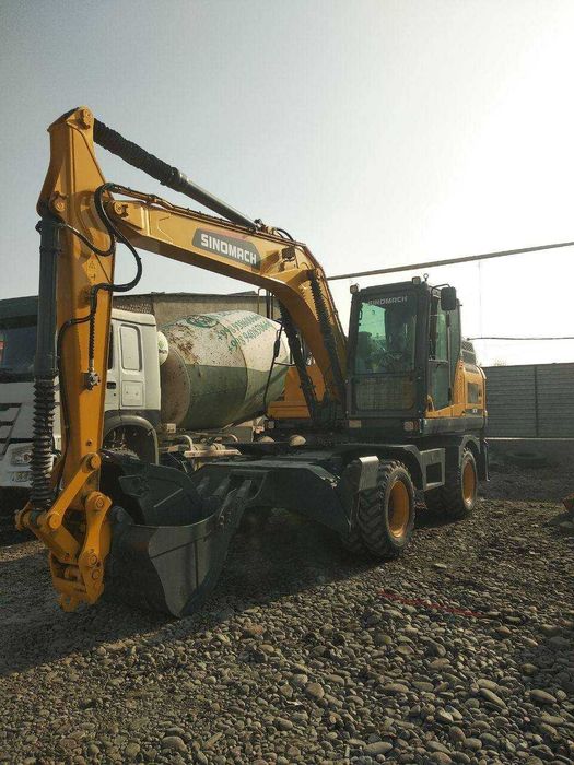 Экскаватор колёсный  Sinomach 80W Ковш сиғими: 0,3 м³