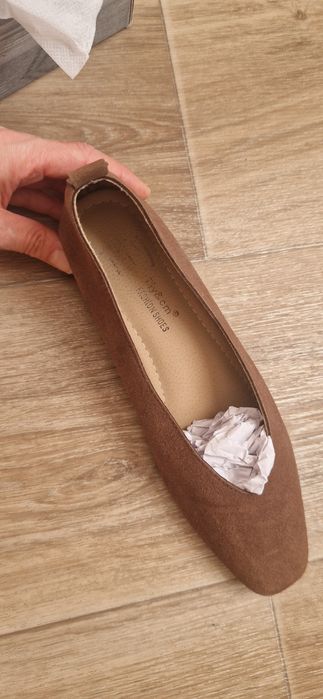 Женская обувь 23.5см