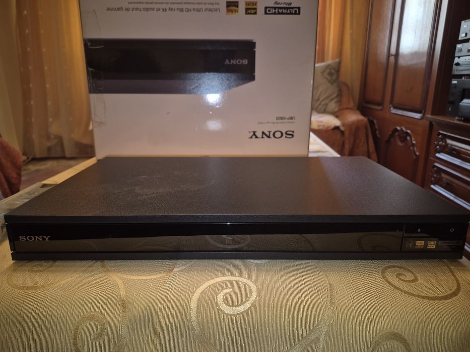 Vind BLU-RAY UBP X800 Made in Malaezia  stare ff buna.
