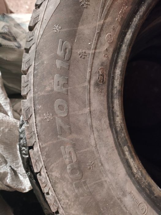 Продам шины 205-70 на 15